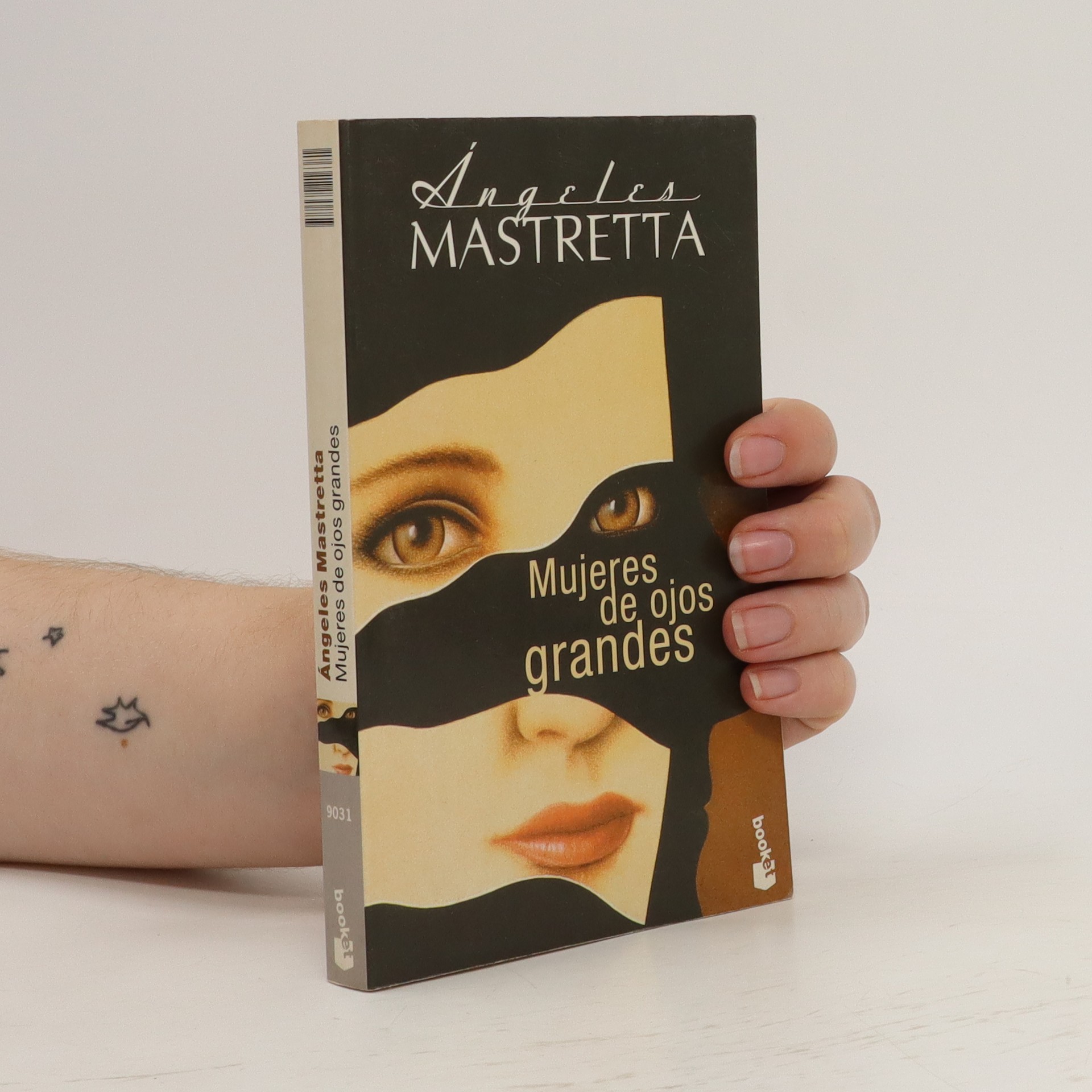 Mujeres de ojos grandes Mastretta, Ángeles