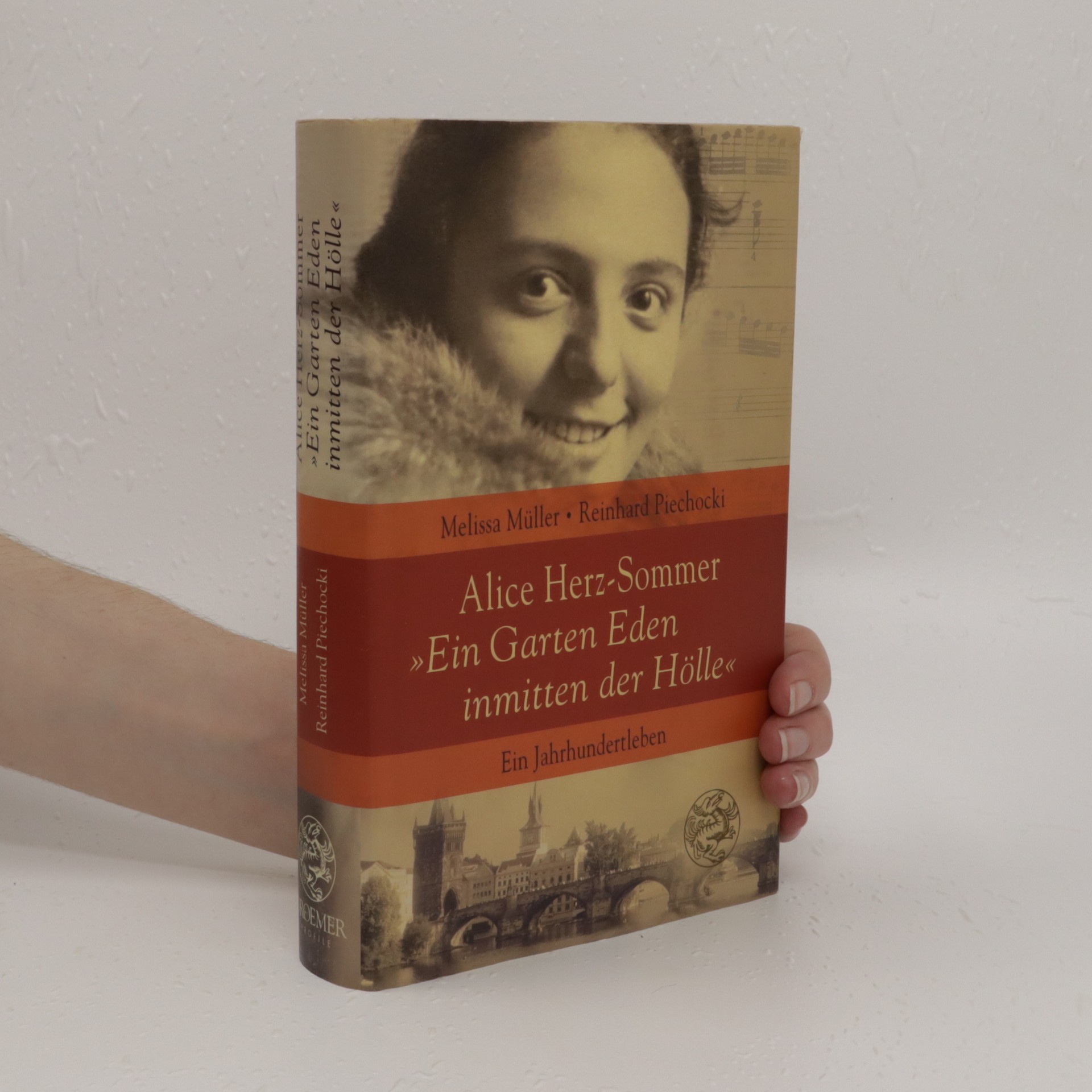 Alice HerzSommer "Ein Garten Eden inmitten der Holle" ein