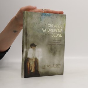 náhled knihy - Chlapec na dřevěné bedně