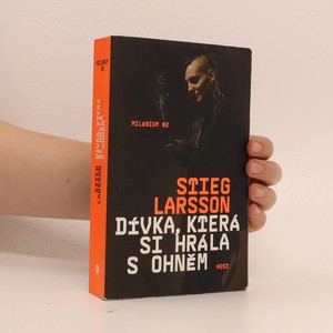 náhled knihy - Dívka, která si hrála s ohněm