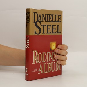 náhled knihy - Rodinné album