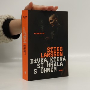 náhled knihy - Dívka, která si hrála s ohněm
