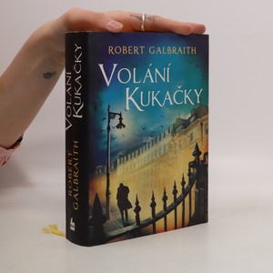 náhled knihy - Volání kukačky. První případ Cormorana Strika