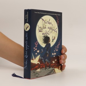 náhled knihy - Dívka, která upíjela měsíc